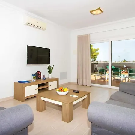 Willa Playa Blanca Sleeps 6 Air Con Wifi *